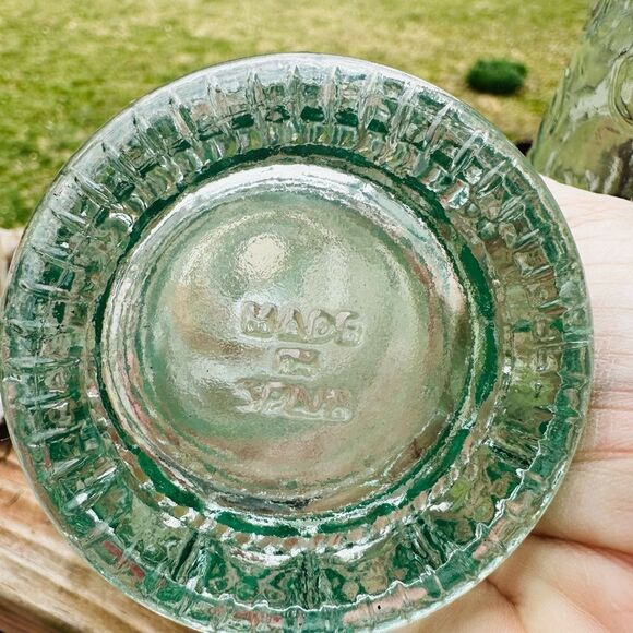 Set of Three Vintage Glass Bottles. Made in Spain. Light green tint. - Picture 4 of 6